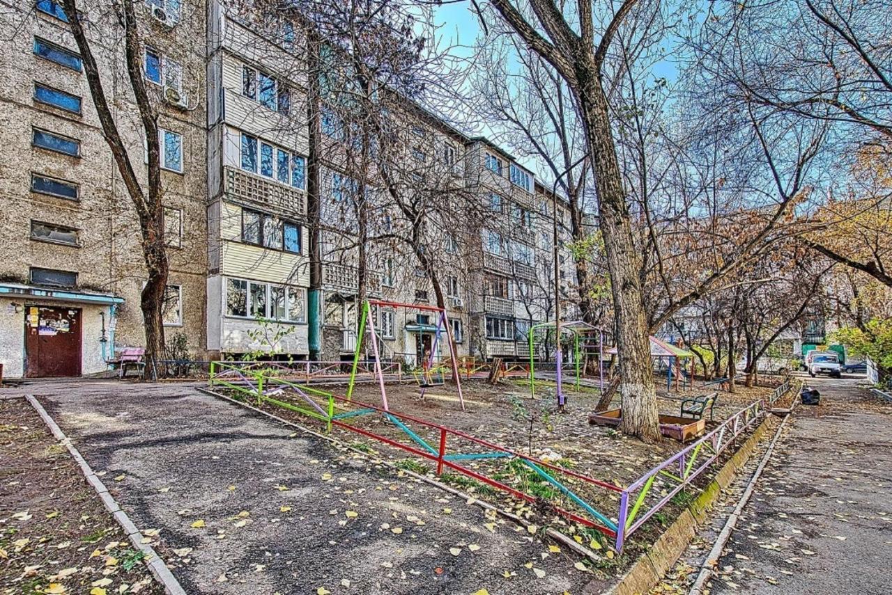 Апартаменты на улице Клочкова, 128 Алматы Экстерьер фото