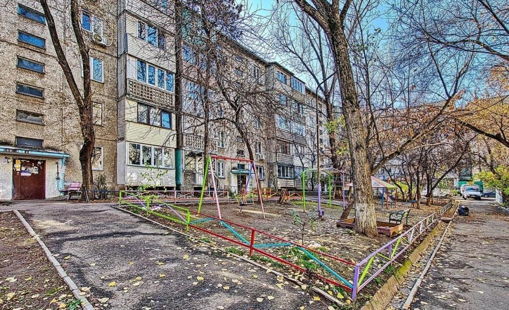 Апартаменты на улице Клочкова, 128 Алматы Экстерьер фото